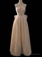 Elegant Ivory Satin Strapless Pleats Bow Wedding Dress